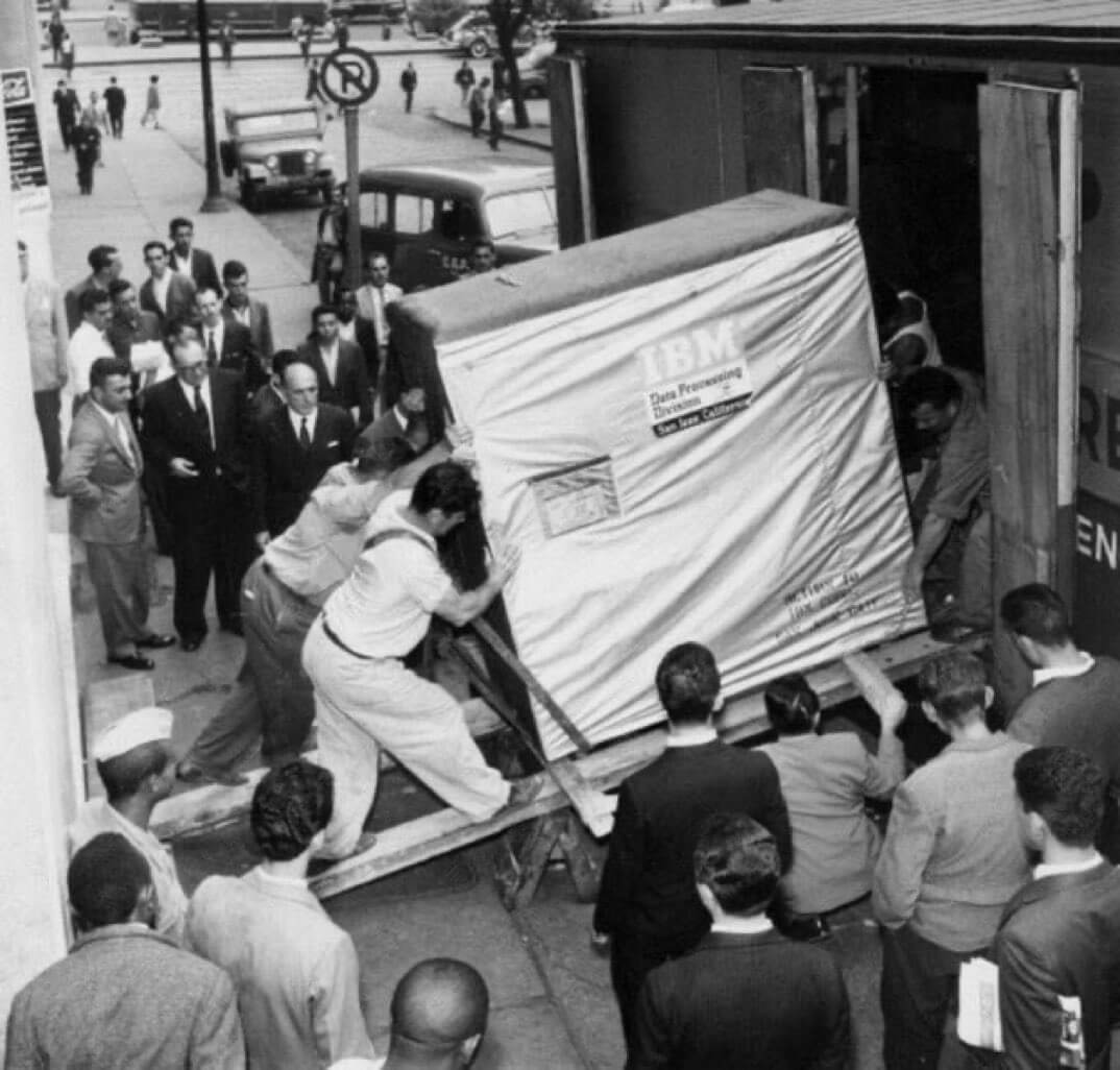This is 5 megabytes of IBM storage in 1956